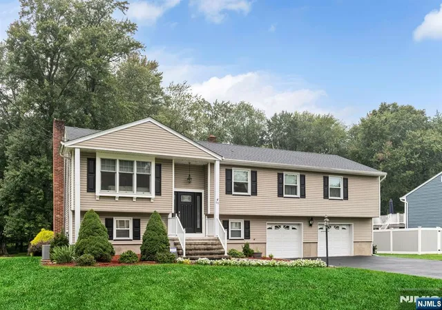 Single family home for sale at 69 Forest Dr, Pequannock Township, NJ 07444 | MLS# 26033924
