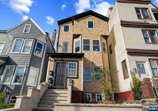 Photo 1 of Multi family home for sale at 125 Park Ave, Newark, NJ 07104 | MLS# 26033926 | Listing updated on 2026-09-13