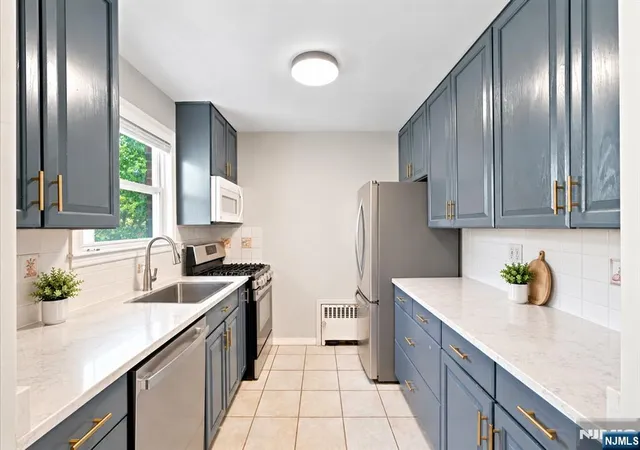 Photo 1 of Single family home for sale at 9 06 6th Street, Fair Lawn, NJ 07410 | MLS# 26033964 | Listing updated on 2026-10-15