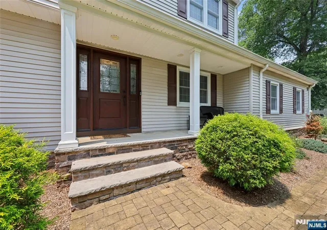 Photo 2 of Sale Pending at 53 Van Blarcom Ln, Wyckoff, NJ 07481 | MLS# 26033974 | Listing updated on 2026-10-13