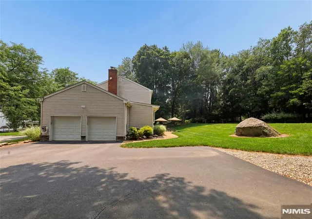 Photo 31 of Single family home for sale at 53 Van Blarcom Ln, Wyckoff, NJ 07481 | MLS# 26033974 | Listing updated on 2026-09-13