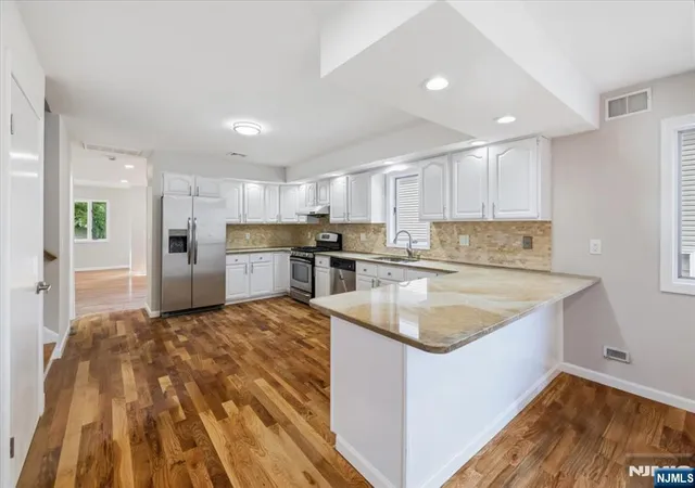Photo 4 of Condo for sale at 222 Eagle Rock Ave, Roseland, NJ 07068 | MLS# 26033982 | Listing updated on 2026-09-09