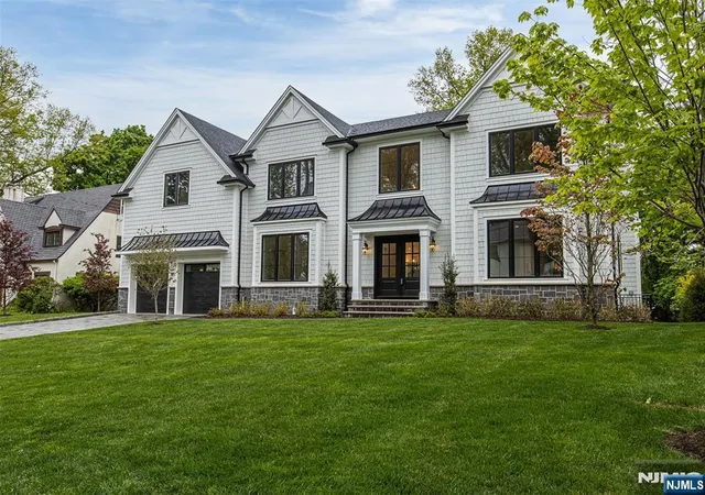 Photo 2 of Single family home for sale at 22 Northwood Ave, Demarest, NJ 07627 | MLS# 26034006 | Listing updated on 2026-09-15