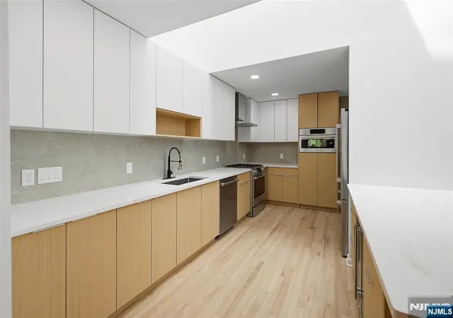 Photo 1 of Condo for sale at 6 Old Quarry Rd, Englewood, NJ 07631 | MLS# 26034012 | Listing updated on 2026-09-17