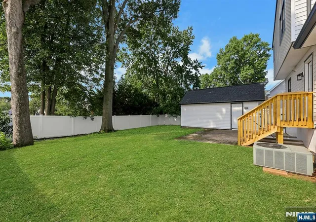 Photo 4 of Single family home for sale at 300 John Ochs Dr, Saddle Brook, NJ 07663 | MLS# 26034018 | Listing updated on 2026-09-17