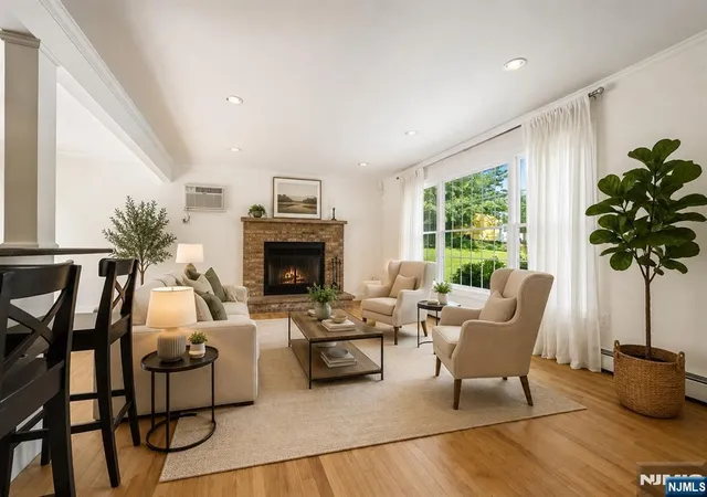 Photo 3 of Single family home for sale at 38 Serafin Pl, Glen Rock, NJ 07452 | MLS# 26034028 | Listing updated on 2026-09-18