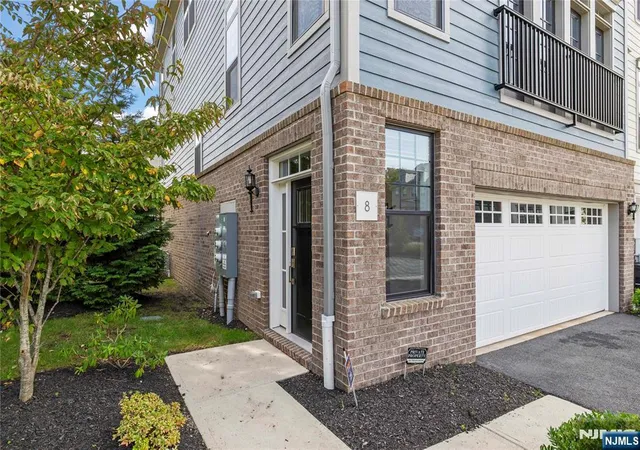 Photo 2 of Townhouse for sale at 8 Driftway Ln #56, Montvale, NJ 07645 | MLS# 26034037 | Listing updated on 2026-10-10