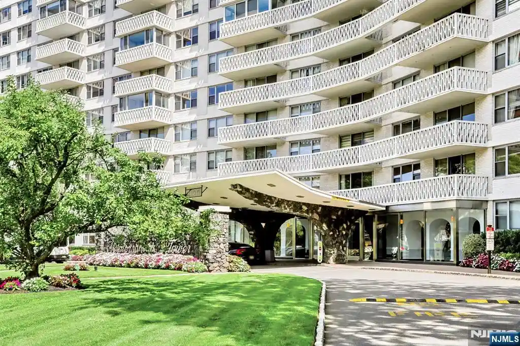 Listing Photo 1 - Condo for sale in 2100 Linwood Ave located at 2100 Linwood Ave, Fort Lee, NJ 07024 - Unit #15A