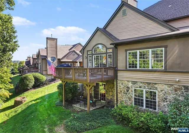 Photo 3 of Townhouse for sale at 81 Bracken Hl Rd, Hardyston, NJ 07419 | MLS# 26034052 | Listing updated on 2026-10-04