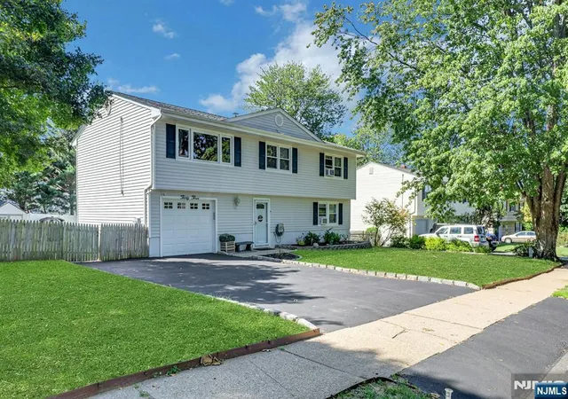 Photo 1 of Land for sale at 33 Van Buren Ave, Westwood, NJ 07675 | MLS# 26034064 | Listing updated on 2026-09-16