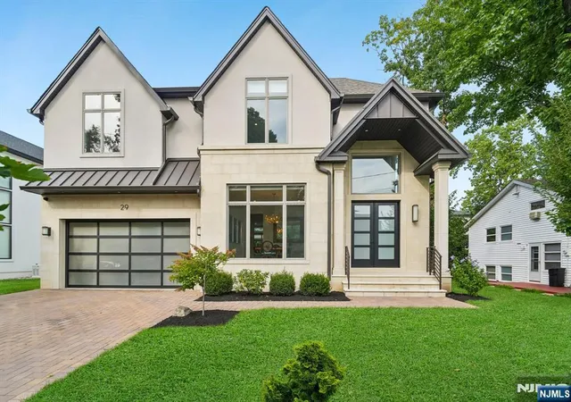 Photo 2 of Single family home for sale at 29 Roslyn Ave, Englewood Cliffs, NJ 07632 | MLS# 26034080 | Listing updated on 2026-10-15