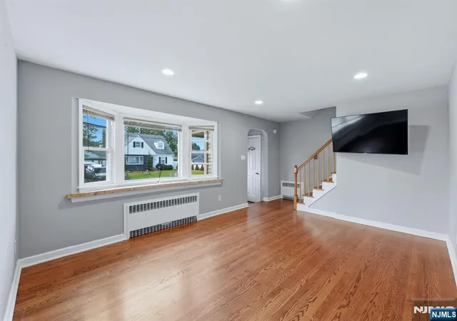 Photo 4 of Sale Pending at 635 Robinson Ter, Union, NJ 07083 | MLS# 26034084 | Listing updated on 2026-10-06