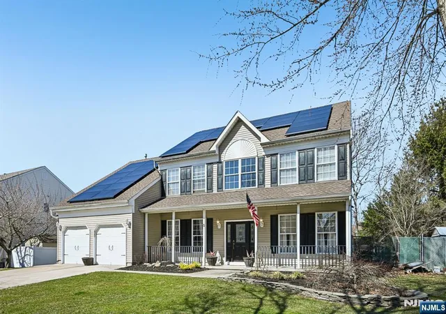 Photo 3 of Single family home for sale at 5 Forest View Dr, Berkeley, NJ 08721 | MLS# 26034091 | Listing updated on 2026-09-13