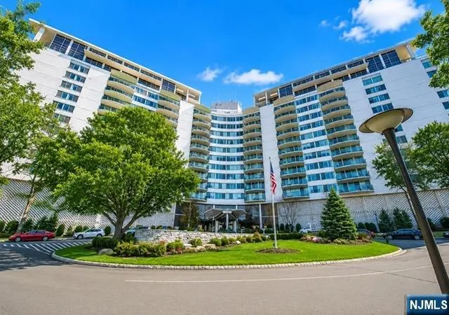 Photo 3 of Condo for sale at 1 Claridge Dr #114, Verona, NJ 07044 | MLS# 26034102 | Listing updated on 2026-09-09