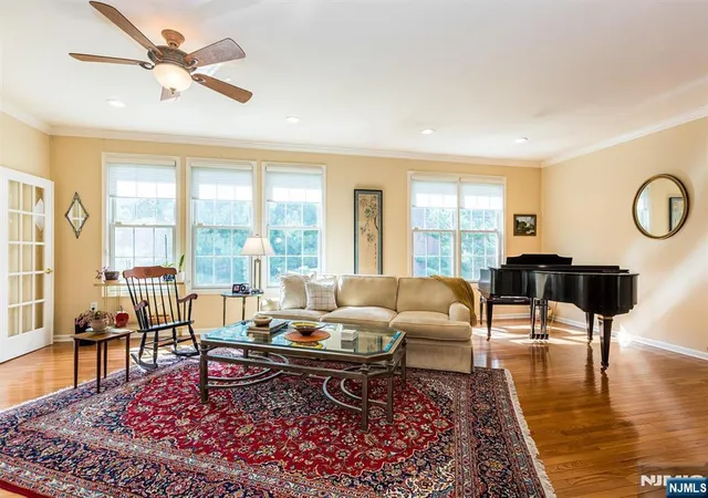 Listing Photo 4 - Condo for sale in building located at 11 Quarry Dr, Woodland Park, NJ 07424 - Unit #11