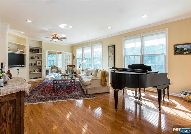 Listing Photo 5 - Condo for sale in building located at 11 Quarry Dr, Woodland Park, NJ 07424 - Unit #11