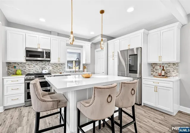 Photo 3 of Sale Pending at 39 Overlook Ave, West Orange, NJ 07052 | MLS# 26034110 | Listing updated on 2026-10-13