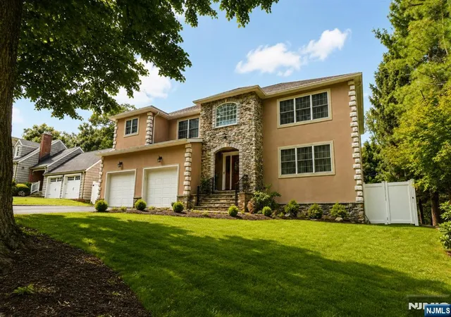 Photo 2 of Single family home for sale at 19 Westover Rd, Verona, NJ 07044 | MLS# 26034115 | Listing updated on 2026-09-14