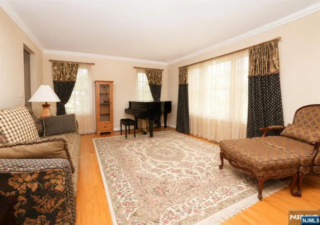 Photo 4 of Single family home for sale at 19 Westover Rd, Verona, NJ 07044 | MLS# 26034115 | Listing updated on 2026-09-14