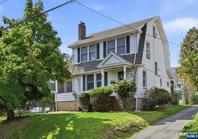 Photo 1 of Sale Pending at 7 Harvard Ter, West Orange, NJ 07052 | MLS# 26034119 | Listing updated on 2026-10-13