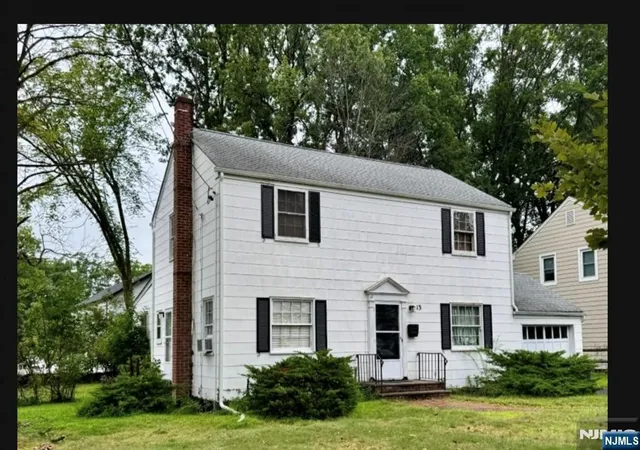 Photo 1 of Single family home for sale at 13 Wellington Rd, Livingston, NJ 07039 | MLS# 26034129 | Listing updated on 2026-09-16