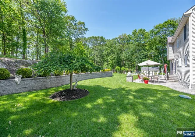 Photo 32 of Sale Pending at 15 Mill Crk Rd, Sparta, NJ 07871 | MLS# 26034138 | Listing updated on 2026-10-13