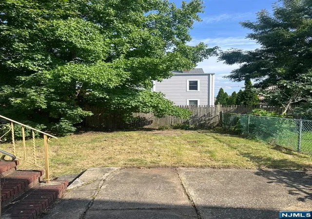Photo 2 of Single family home for sale at 106 Morgan Pl, North Arlington, NJ 07031 | MLS# 26034147 | Listing updated on 2026-09-15