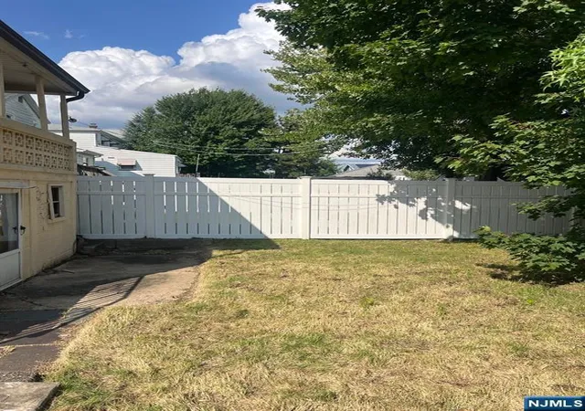 Photo 3 of Single family home for sale at 106 Morgan Pl, North Arlington, NJ 07031 | MLS# 26034147 | Listing updated on 2026-09-15