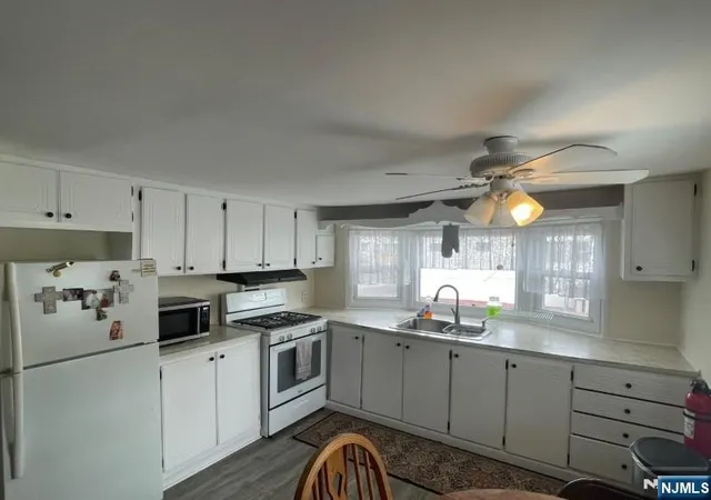 Photo 3 of Manufactured home for sale at 2 Ambassador Dr, Wayne, NJ 07470 | MLS# 26034173 | Listing updated on 2026-09-13