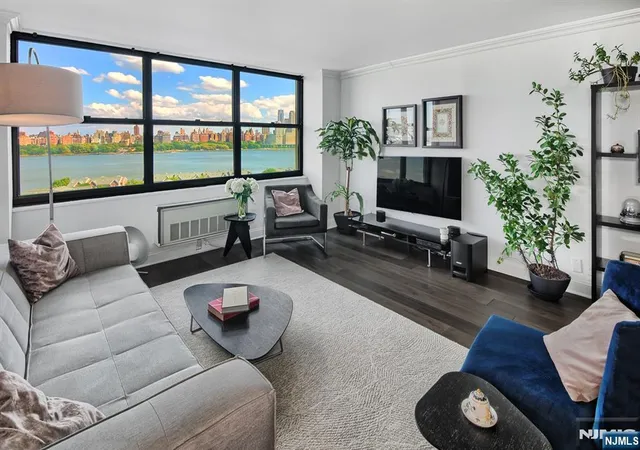 Photo 2 of Condo for sale at 7004 Boulevard E #9M, Guttenberg, NJ 07093 | MLS# 26034200 | Listing updated on 2026-09-10