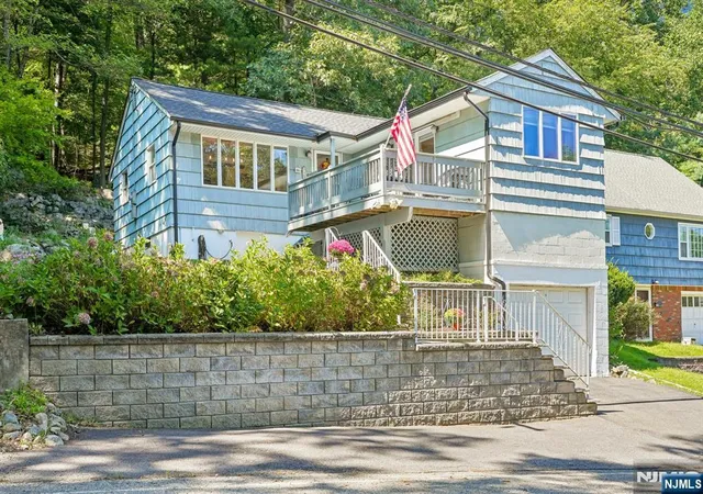 Photo 1 of Land for sale at 122 Skyline Lake Dr, Ringwood, NJ 07456 | MLS# 26034241 | Listing updated on 2026-09-19