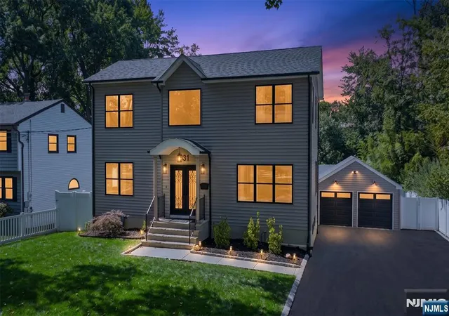 Photo 3 of Single family home for sale at 331 Elmwood Dr, Paramus, NJ 07652 | MLS# 26034247 | Listing updated on 2026-09-13