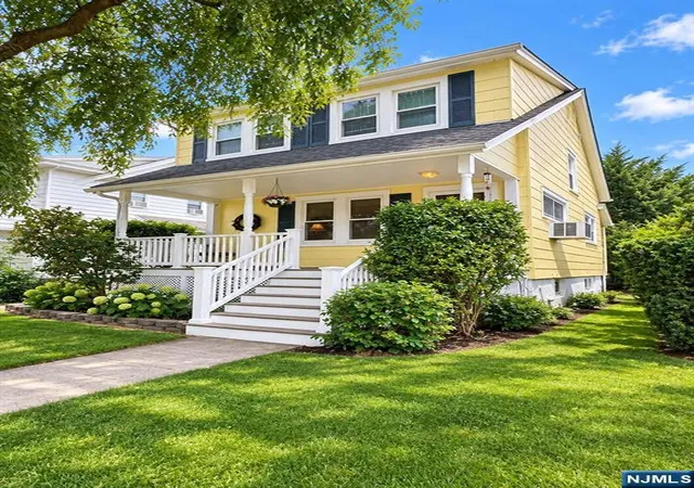 Photo 1 of Sale Pending at 25 Edward St, Bergenfield, NJ 07621 | MLS# 26034277 | Listing updated on 2026-10-13