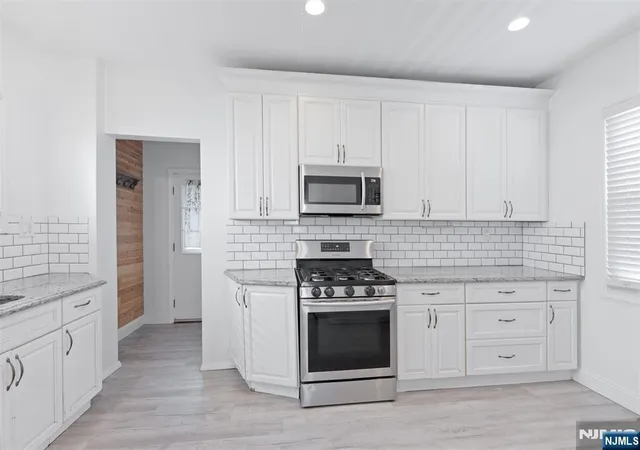 Photo 3 of Single family home for sale at 73 Ilford Ave, North Arlington, NJ 07031 | MLS# 26034299 | Listing updated on 2026-09-10