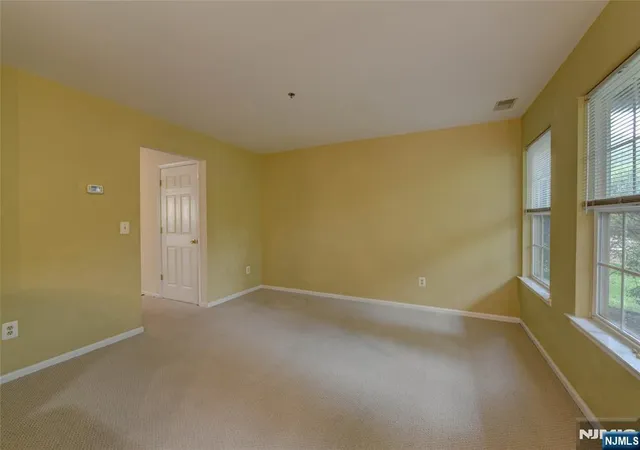 Listing Photo 5 - Condo for sale in building located at 5308 Tudor Dr, Pompton Plains, NJ 07444 - Unit #5308