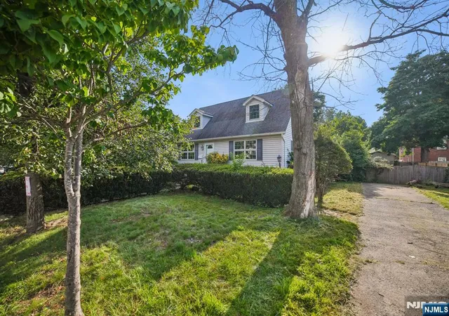 Photo 1 of Sale Pending at 1161 Summit Ave, Teaneck, NJ 07666 | MLS# 26034331 | Listing updated on 2026-10-13