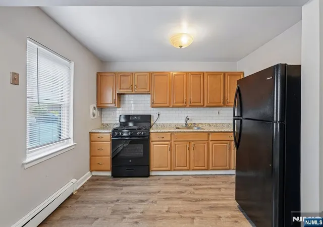 Photo 4 of Condo for sale at 61 Knox Ter #1A, Wayne, NJ 07470 | MLS# 26034345 | Listing updated on 2026-09-20