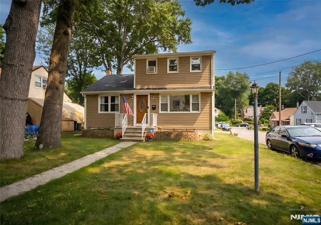 Photo 1 of Sale Pending at 1 Oak Ln, Ringwood, NJ 07456 | MLS# 26034350 | Listing updated on 2026-09-19