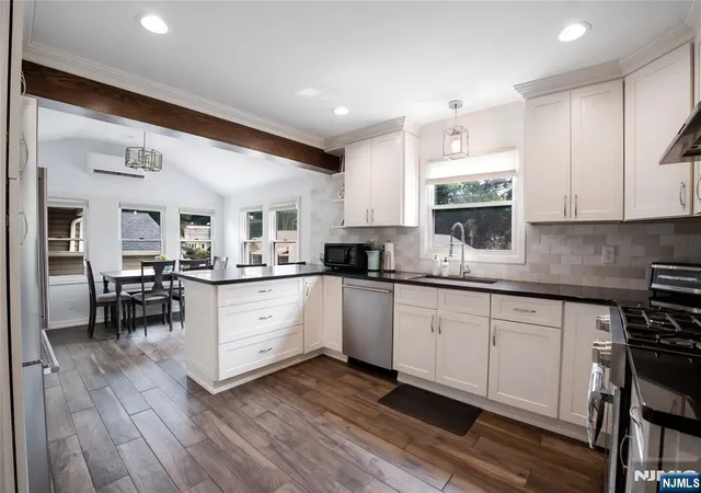 Photo 3 of Sale Pending at 1 Oak Ln, Ringwood, NJ 07456 | MLS# 26034350 | Listing updated on 2026-09-19