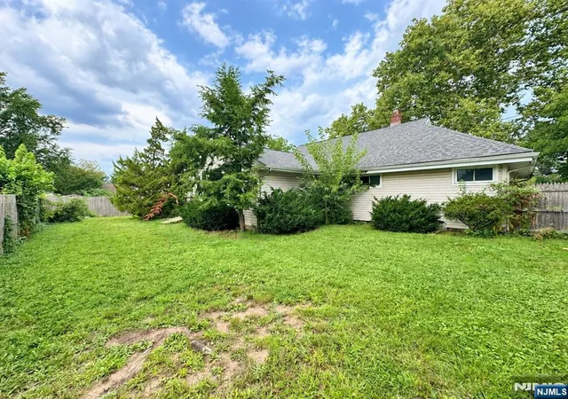 Photo 2 of Sale Pending at 377 Hoffman Ave, New Milford, NJ 07646 | MLS# 26034367 | Listing updated on 2026-10-13