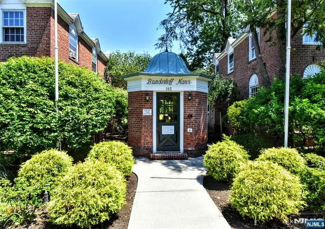 Photo 3 of Condo for sale at 185 E Palisade Ave #B1B, Englewood, NJ 07631 | MLS# 26034593 | Listing updated on 2026-09-19