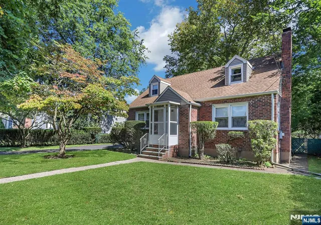 Photo 1 of Sale Pending at 979 River Rd, New Milford, NJ 07646 | MLS# 26034617 | Listing updated on 2026-10-13