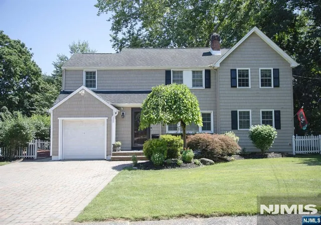 Photo 1 of Single family home for sale at 22 Warren Rd, Fair Lawn, NJ 07410 | MLS# 26034647 | Listing updated on 2026-10-16
