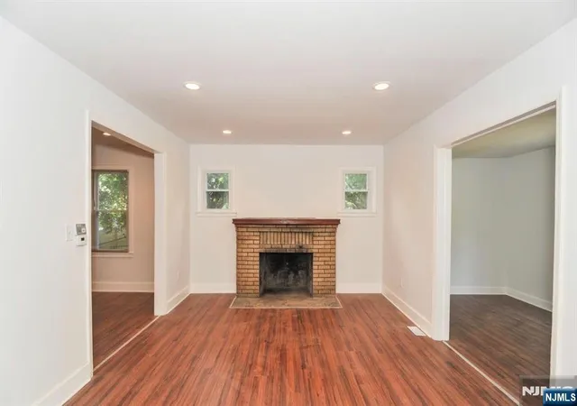 Photo 2 of Single family home for sale at 280 282 Seneca Pl, Plainfield, NJ 07062 | MLS# 26034766 | Listing updated on 2026-10-13
