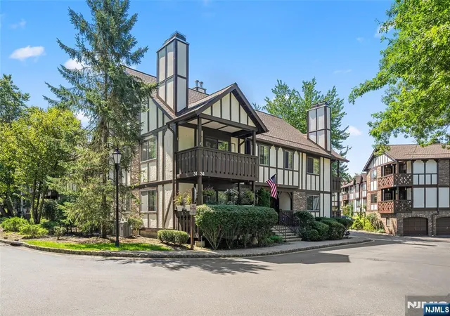 Photo 1 of Sale Pending at 3402 Whittier Ct, Mahwah, NJ 07430 | MLS# 26034840 | Listing updated on 2026-10-07