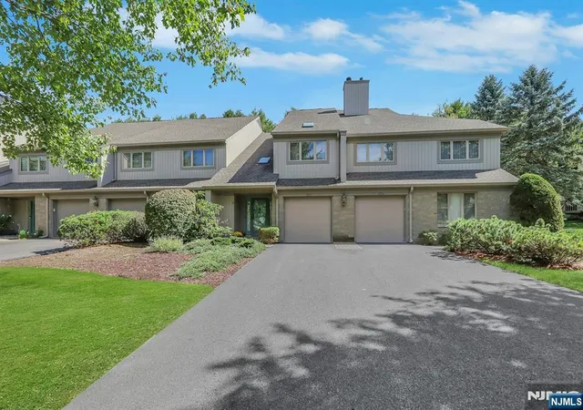 Photo 1 of Sale Pending at 291 Vista View, Mahwah, NJ 07430 | MLS# 26034900 | Listing updated on 2026-10-07
