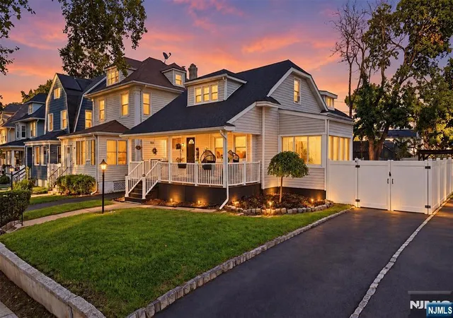 Photo 1 of Single family home for sale at 28 Boyden St, East Orange, NJ 07017 | MLS# 26034938 | Listing updated on 2026-10-13