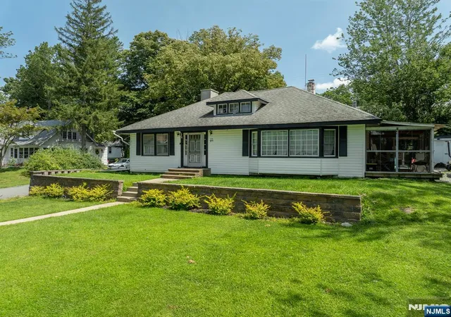 Photo 3 of Single family home for sale at 175 Long Pond Rd, West Milford, NJ 07421 | MLS# 26034950 | Listing updated on 2026-10-13