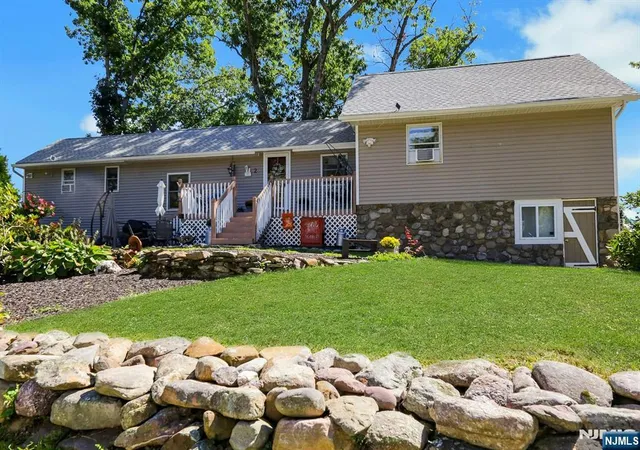 Photo 3 of Land for sale at 2 Kushaqua Trl, West Milford, NJ 07421 | MLS# 26034979 | Listing updated on 2026-10-16