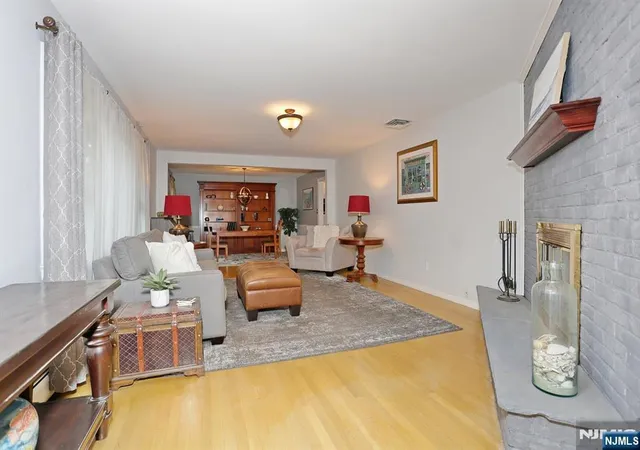 Photo 3 of Land for sale at 331 Forest Glen Ave, Franklin Lakes, NJ 07417 | MLS# 26035035 | Listing updated on 2026-10-13